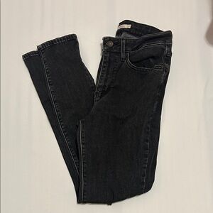 Levi’s black jeans